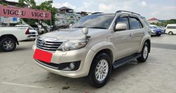 TOYOTA 4WD 2012 3.0V AT FORTUNER SILVER  9936