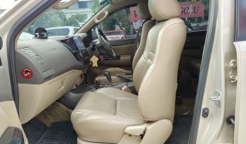 TOYOTA 4WD 2012 3.0V AT FORTUNER SILVER  9936 full