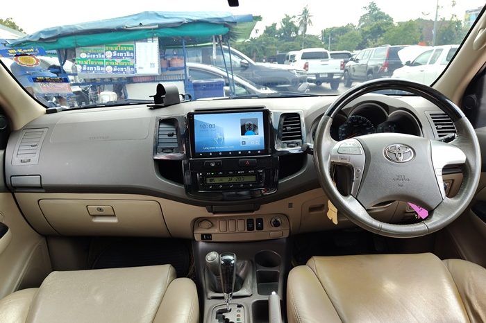 TOYOTA 4WD 2012 3.0V AT FORTUNER SILVER  9936 full