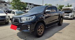 REVO PRE 2018 2.4E AT DOUBLE CAB BLACK  3896