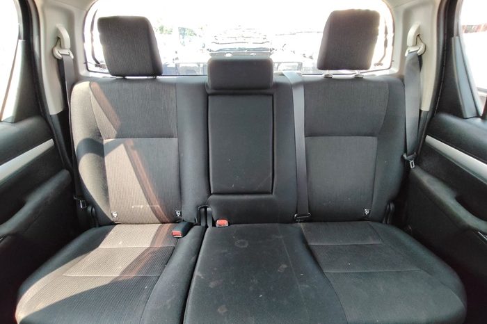 REVO PRE 2018 2.4E AT DOUBLE CAB BLACK  3896 full