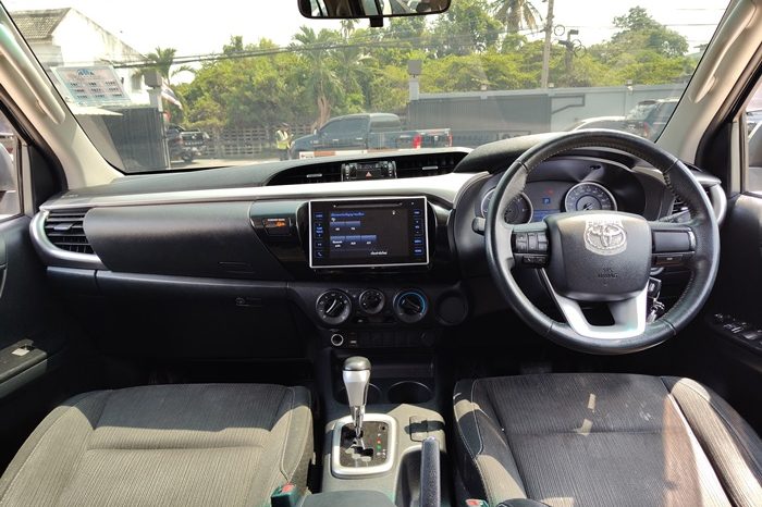 REVO PRE 2018 2.4E AT DOUBLE CAB BLACK  3896 full