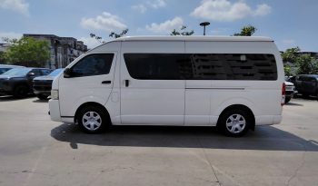 TOYOTA 2WD 2019 3.0 MT COMMUTER WHITE  1232 full