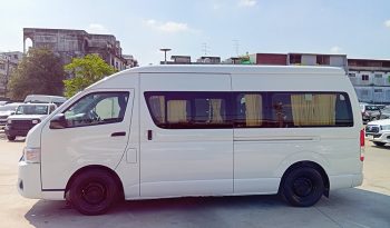 TOYOTA 2WD 2019 2.7 MT COMMUTER WHITE  5129 full