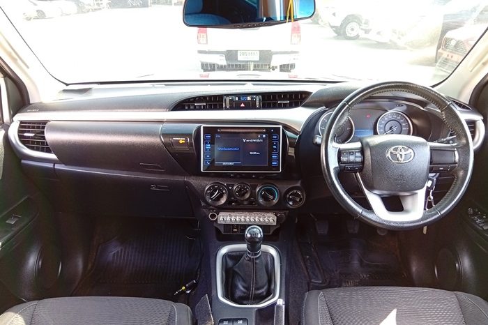 REVO 4WD 2018 2.8G MT SMART CAB BLACK  8508 full