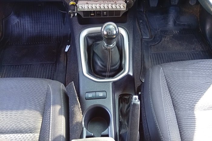 REVO 4WD 2018 2.8G MT SMART CAB BLACK  8508 full