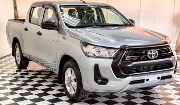 REVO 2WD 2020 2.4 MID AT DOUBLE CAB SILVER  1016 full