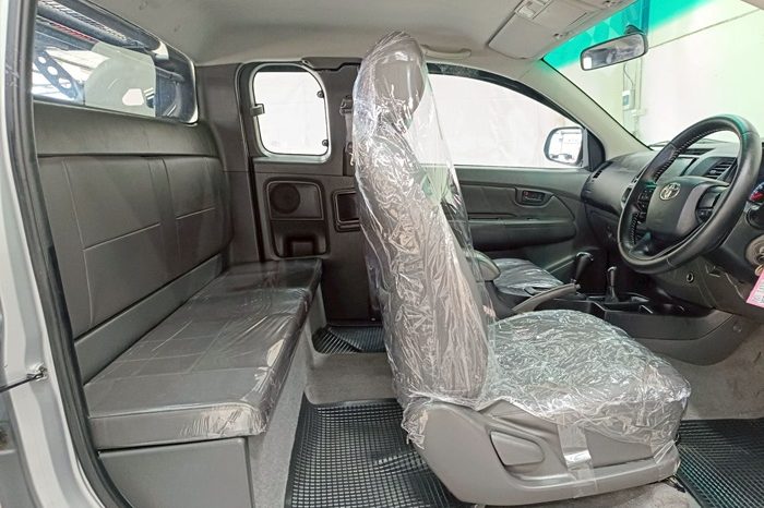 VIGO 4WD 2014 2.7J AT SMART CAB SILVER  1412 full