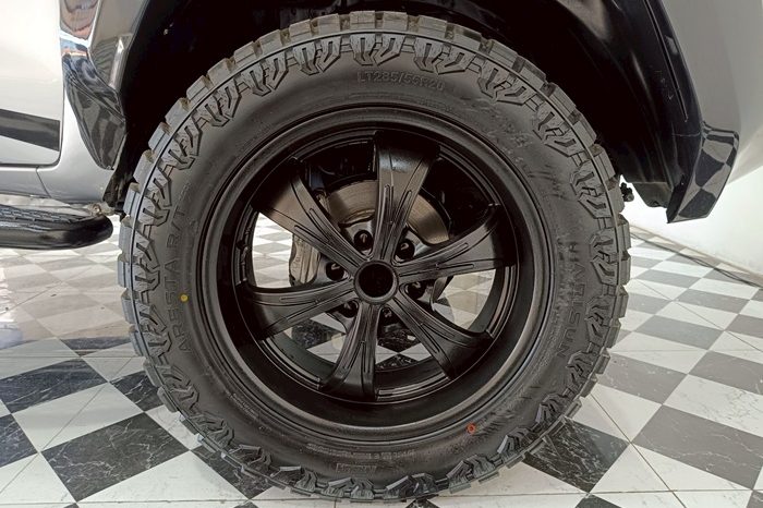 VIGO 4WD 2014 2.7J AT SMART CAB SILVER  1412 full