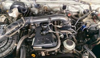 TOYOTA 4WD 2005 2.7V AT FORTUNER SILVER  151 full