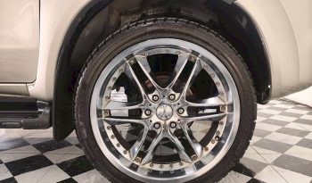 TOYOTA 4WD 2005 2.7V AT FORTUNER SILVER  151 full