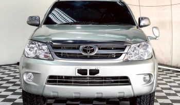 TOYOTA 4WD 2005 2.7V AT FORTUNER SILVER  151 full