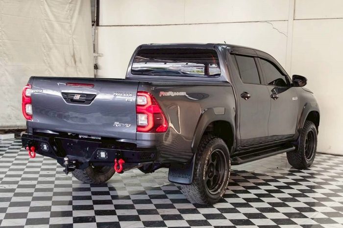 REVO PRE 2019 2.4E AT DOUBLE CAB DARK GREY  1616 full