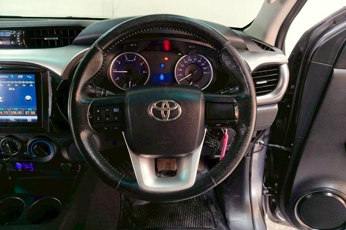 REVO PRE 2019 2.4E AT DOUBLE CAB DARK GREY  1616 full