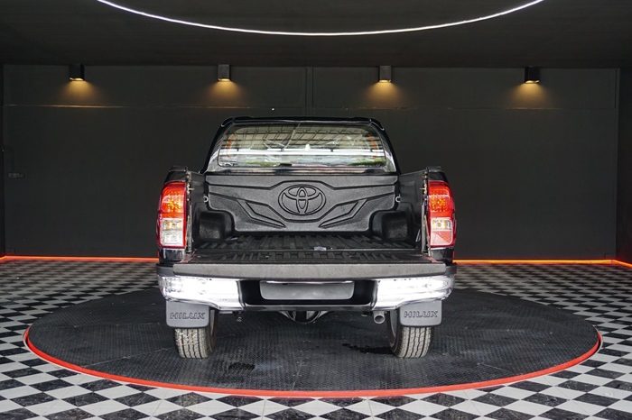 REVO PRE 2016 2.4G MT DOUBLE CAB BLACK  1872 full