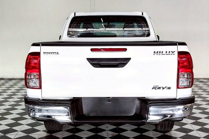 REVO 2WD 2022 2.4 ENTRY MT SMART CAB WHITE  2334 full