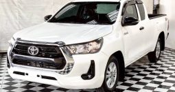 REVO 2WD 2022 2.4 ENTRY MT SMART CAB WHITE  2334