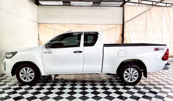 REVO 2WD 2022 2.4 ENTRY MT SMART CAB WHITE  2334 full