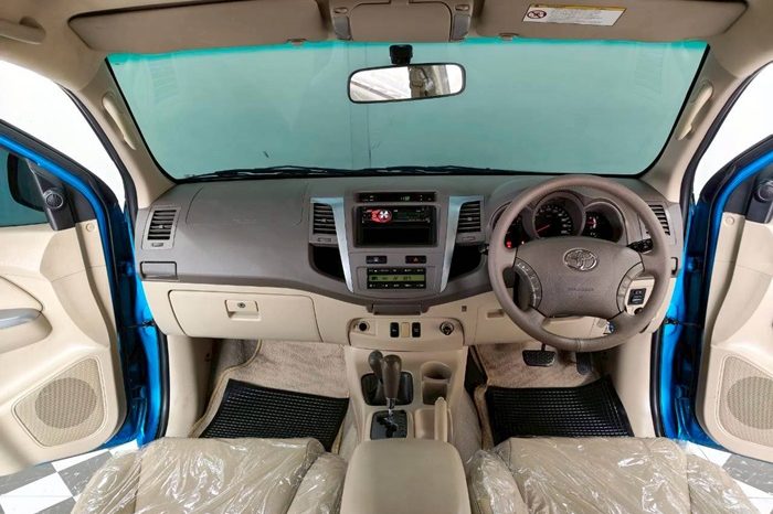 TOYOTA 4WD 2005 2.7V AT FORTUNER BLUE  2890 full