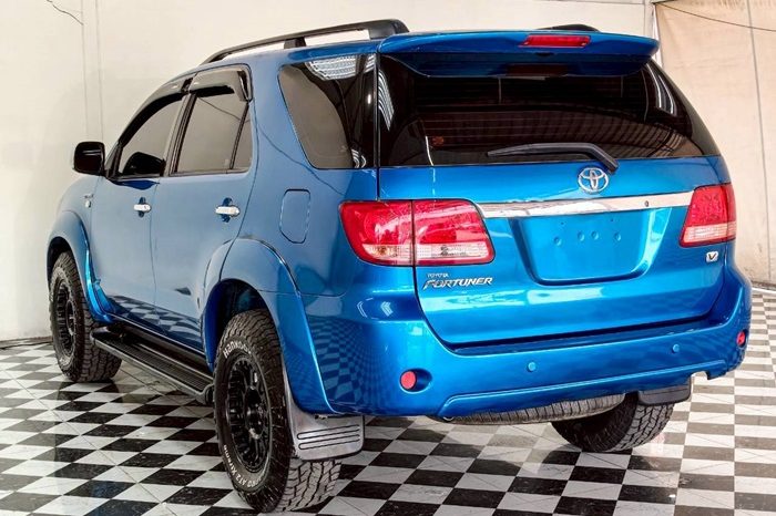 TOYOTA 4WD 2005 2.7V AT FORTUNER BLUE  2890 full