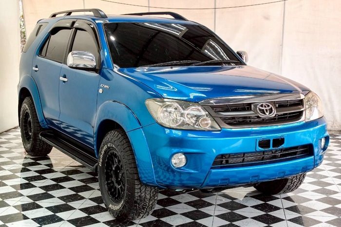 TOYOTA 4WD 2005 2.7V AT FORTUNER BLUE  2890 full