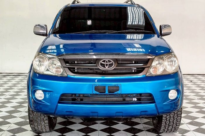 TOYOTA 4WD 2005 2.7V AT FORTUNER BLUE  2890 full