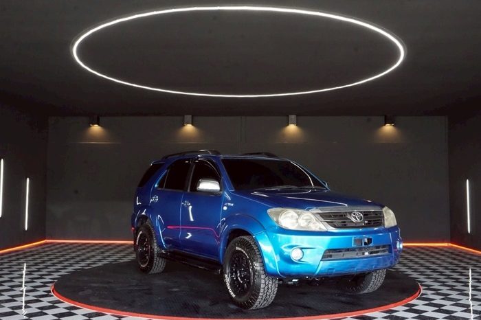 TOYOTA 4WD 2005 2.7V AT FORTUNER BLUE  2890 full