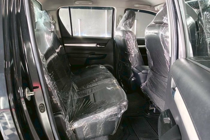 REVO 2WD 2020 2.4 MID AT DOUBLE CAB BLACK  2904 full