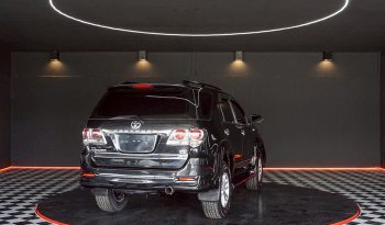 TOYOTA 4WD 2012 3.0V AT FORTUNER BLACK  2973 full