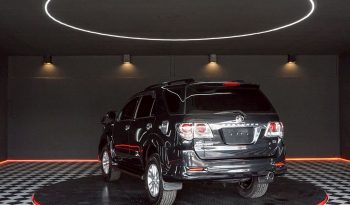 TOYOTA 4WD 2012 3.0V AT FORTUNER BLACK  2973 full