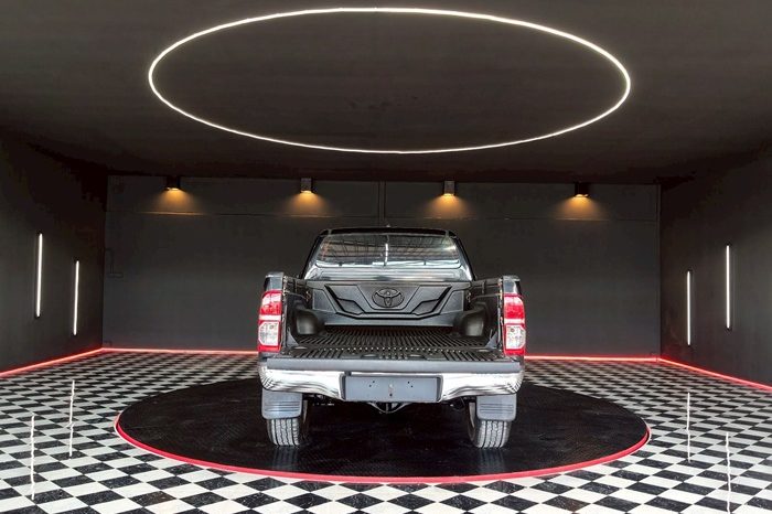 VIGO 4WD 2012 3.0G MT SMART CAB BLACK 3237 full