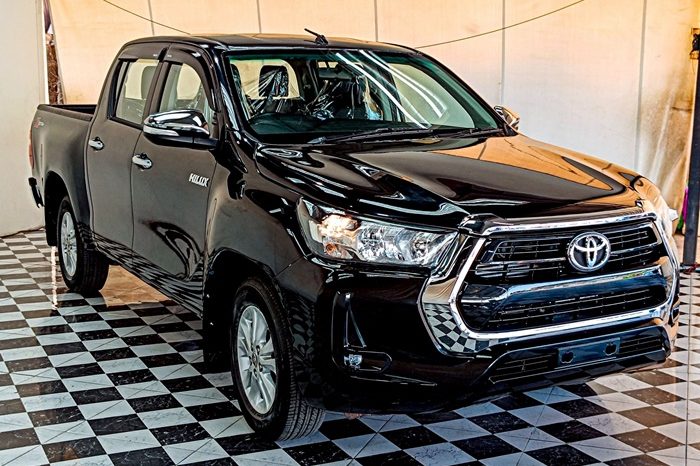 REVO 2WD 2020 2.4 ENTRY AT DOUBLE CAB BLACK  35538 full