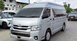 TOYOTA 2WD 2019 3.0 AT COMMUTER WHITE  1050