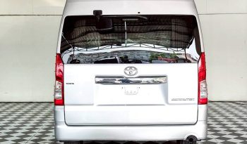 TOYOTA 2020 2WD 2.8 MT COMMUTER SILVER  1371 full