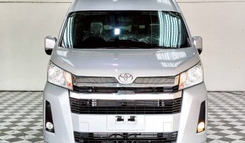 TOYOTA 2020 2WD 2.8 MT COMMUTER SILVER  1371 full