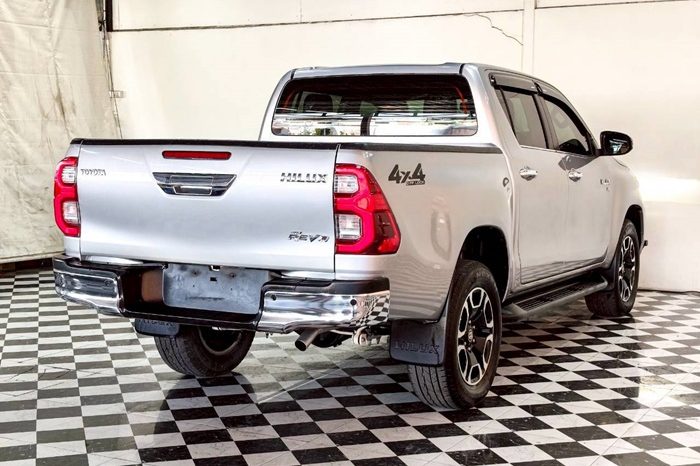 REVO 4WD 2021 2.8 HIGHT AT DOUBLE CAB SILVER  3603 full
