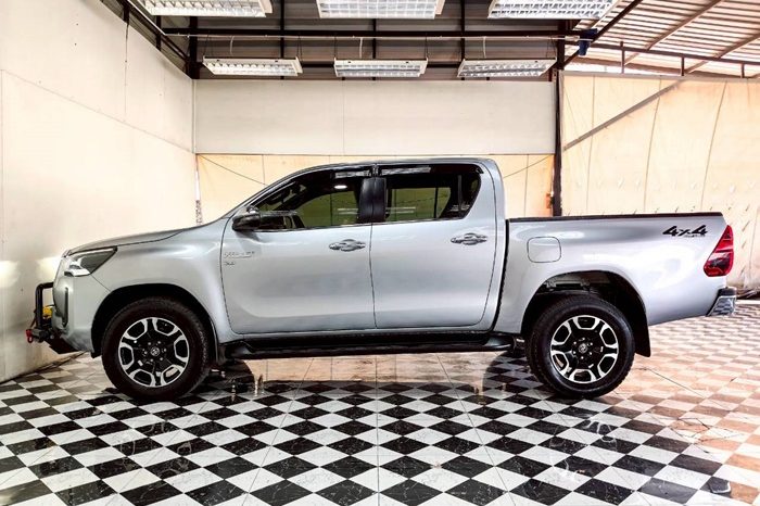 REVO 4WD 2021 2.8 HIGHT AT DOUBLE CAB SILVER  3603 full