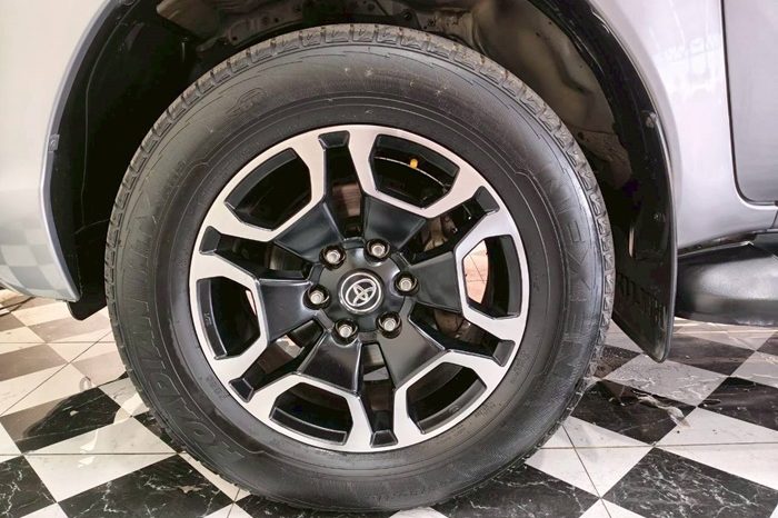 REVO 4WD 2021 2.8 HIGHT AT DOUBLE CAB SILVER  3603 full