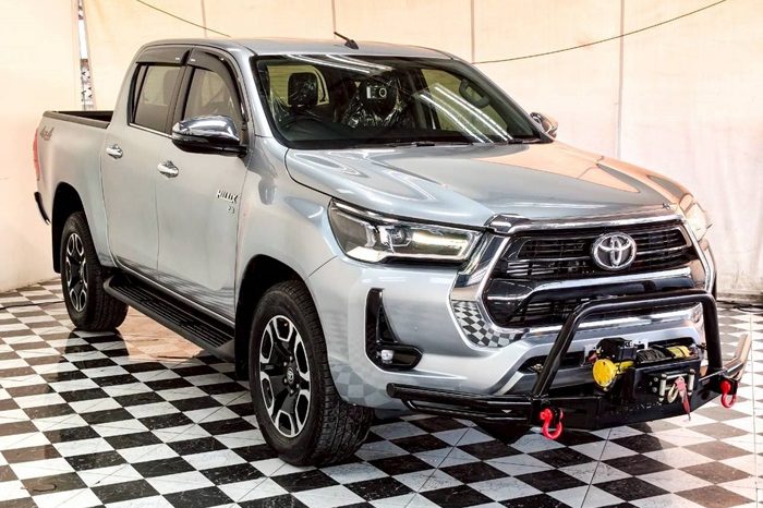 REVO 4WD 2021 2.8 HIGHT AT DOUBLE CAB SILVER  3603 full