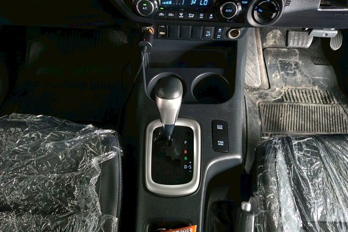 REVO 4WD 2021 2.8 HIGHT AT DOUBLE CAB SILVER  3603 full