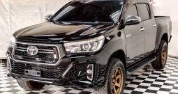 REVO PRE 2018 2.4E AT DOUBLE CAB BLACK  3896