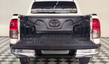 REVO 2WD 2018 2.4E MT DOUBLE CAB WHITE  4010 full