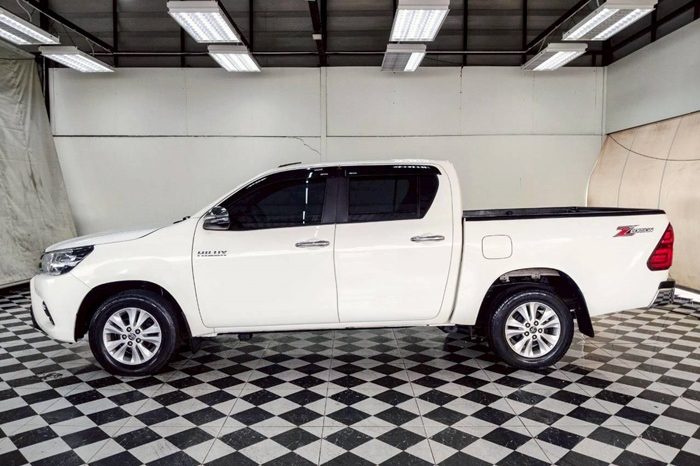 REVO 2WD 2018 2.4E MT DOUBLE CAB WHITE  4010 full