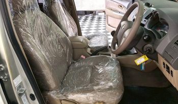 VIGO 2WD 2014 2.7E MT DOUBLE CAB SILVER  4177 full