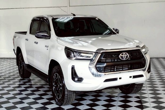 REVO 4WD 2020 2.8 HIGHT AT DOUBLE CAB WHITE  4227 full