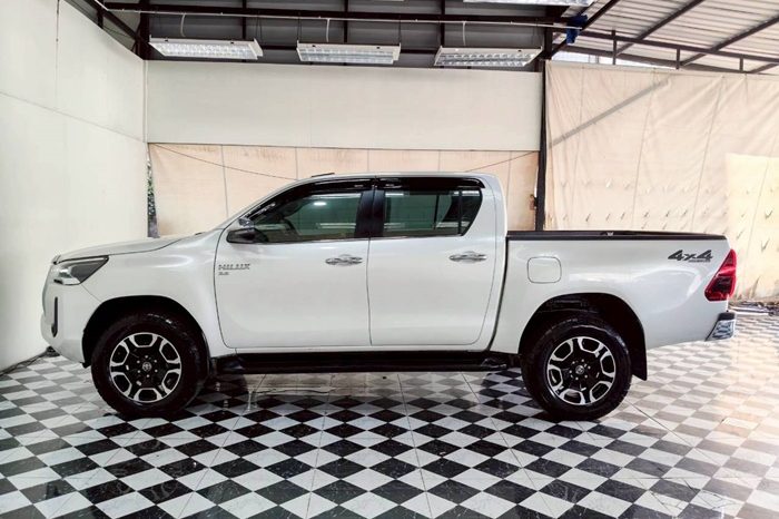REVO 4WD 2020 2.8 HIGHT AT DOUBLE CAB WHITE  4227 full