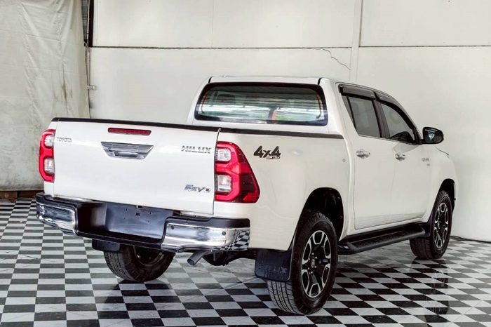 REVO 4WD 2020 2.8 HIGHT AT DOUBLE CAB WHITE  4227 full