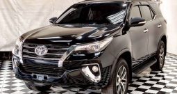 TOYOTA 4WD 2016 2.8V AT FORTUNER BLACK  1533