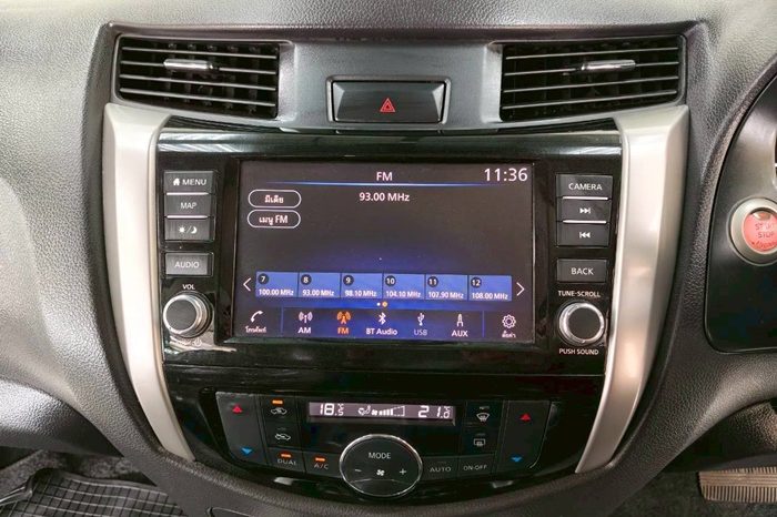 NISSAN 2020 4WD 2.5 AT DOUBLE CAB SILVER  4313 full