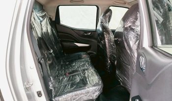NISSAN 2020 4WD 2.5 AT DOUBLE CAB SILVER  4313 full